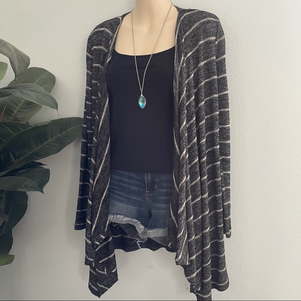 American Eagle Cardigan